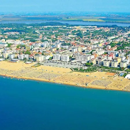 Modern Flat With Lovely Terrace In Apartment Bibione